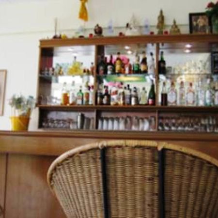 Donkey'S Rest Hotel Хуа Хин Екстериор снимка