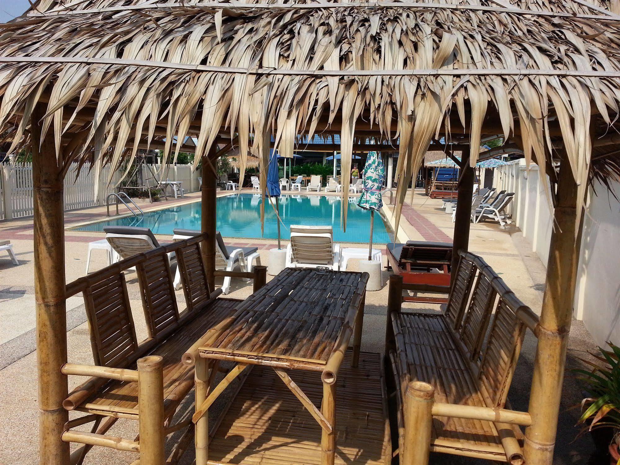 Donkey'S Rest Hotel Хуа Хин Екстериор снимка