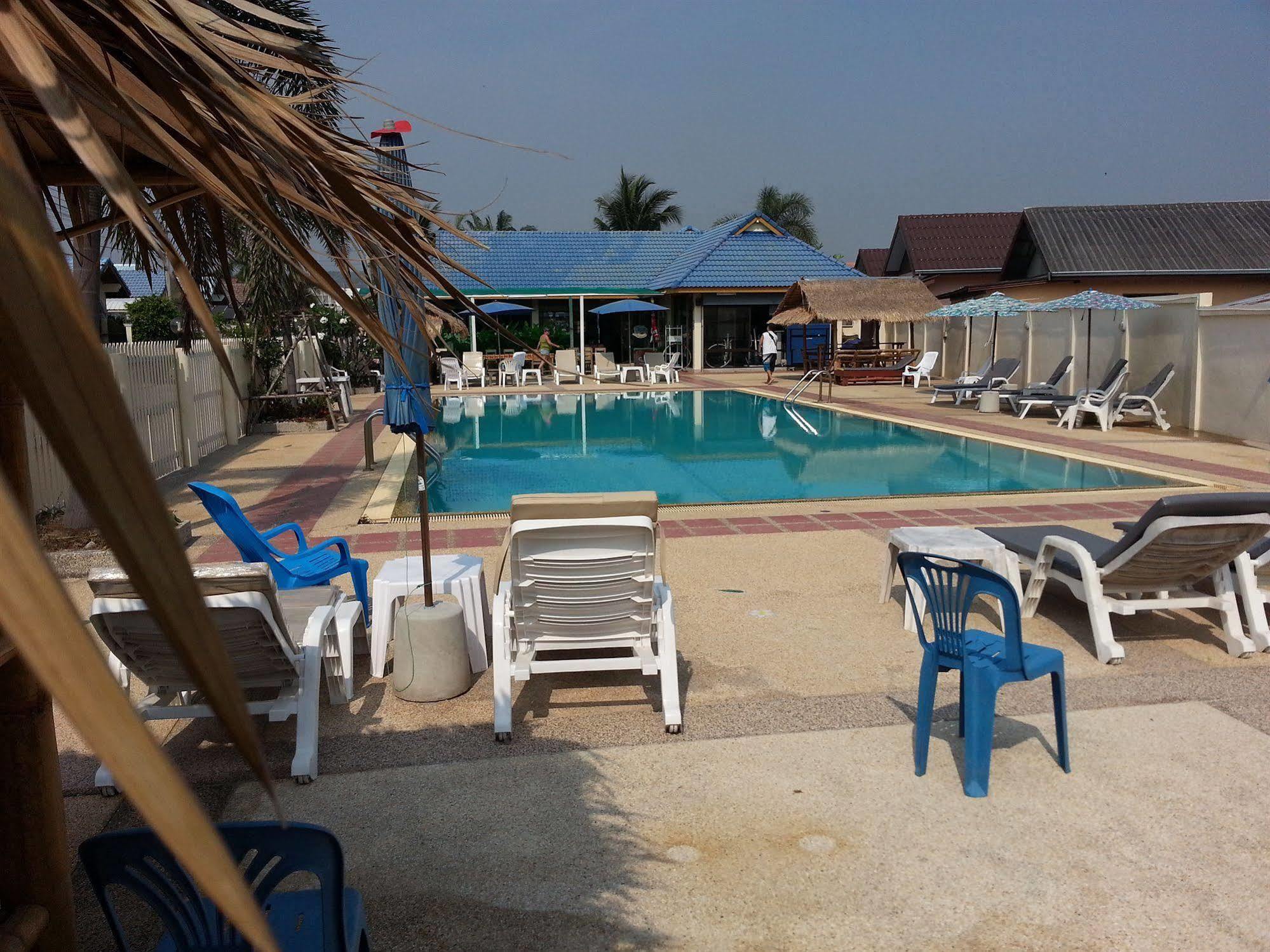 Donkey'S Rest Hotel Хуа Хин Екстериор снимка